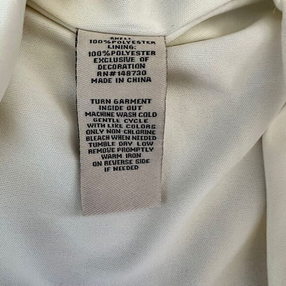 Beige by eci ~ Prettt Ivory Floral appliqué dress ~Sheer and fully lined ~size M - Picture 8 of 11